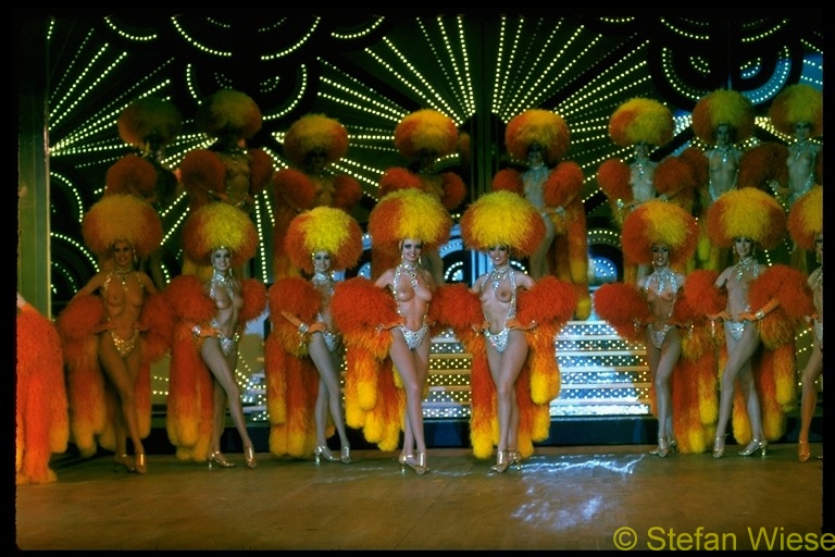 Paris: Moulin Rouge (Moulin Rouge 01)
