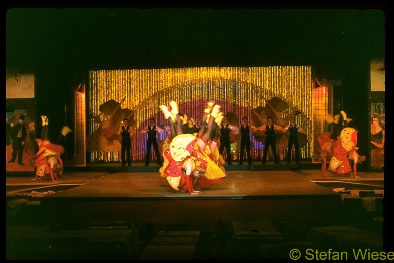 Paris: Moulin Rouge (Moulin Rouge 19)