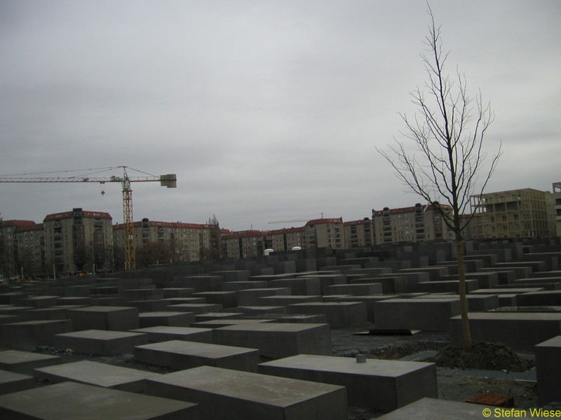 Berlin: Stelenfeld-Holocaust Mahnmal (Stelenfeld)